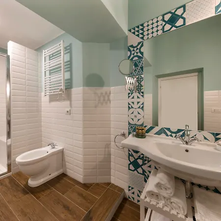 Eleonora 5* ナポリ