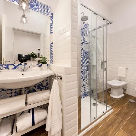 Eleonora 5* ナポリ