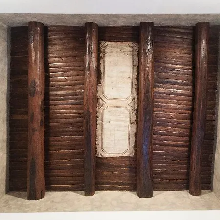 Eleonora 5* ナポリ